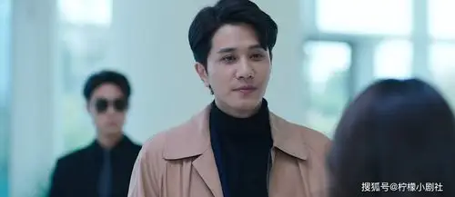 原创《阳光之下》热播,被彭冠英的演技给惊艳到了