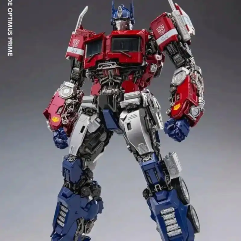 我试用了正版圣斯基擎天柱变形金刚手办,超好玩!