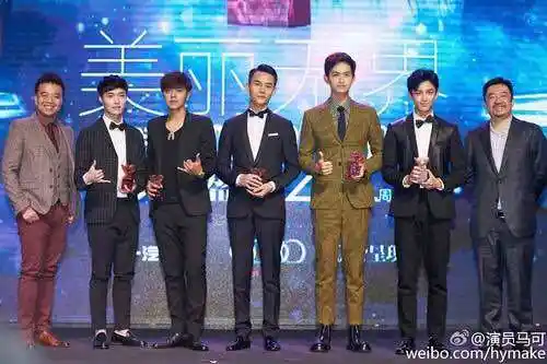 口都是大长腿,贝儿也是遗传了父母吴亦凡180以上妥妥的关注微信公众号