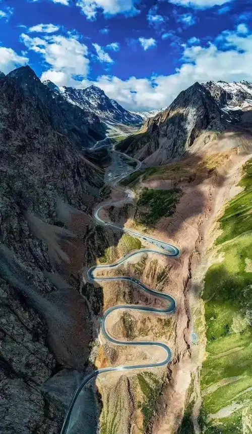 独库公路开放!沿途风景震撼,美到窒息 - 知乎