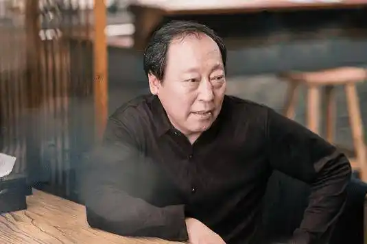 隐藏31年,倪大红妻子身份曝光,竟是大家熟悉的她_倪炜_作品_表演