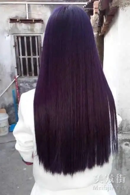 染葡萄紫红色头发图片 第1页