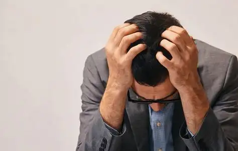 担心他的头发图片