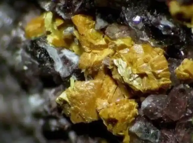 制造原子弹的铀到底是什么鬼?看完这几张图就知道了!