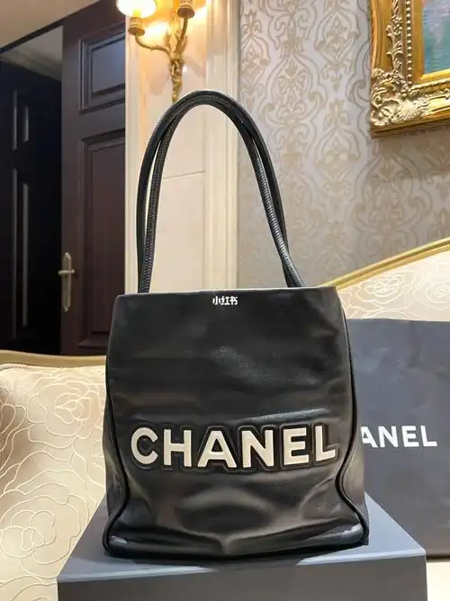 一直在找的香奈儿中古款山茶花tote包