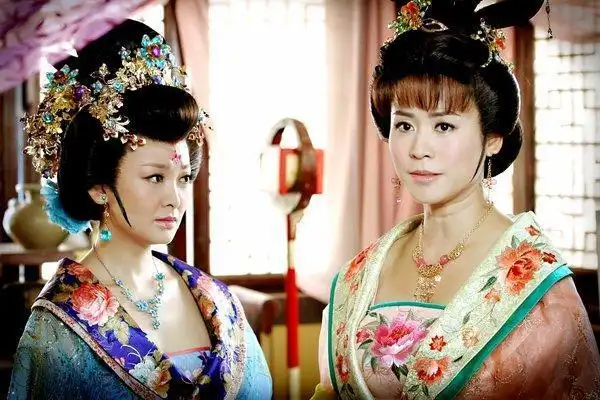 《薛平贵与王宝钏》:10年后才懂,王宝钏的爱情,坑了父母又坑己