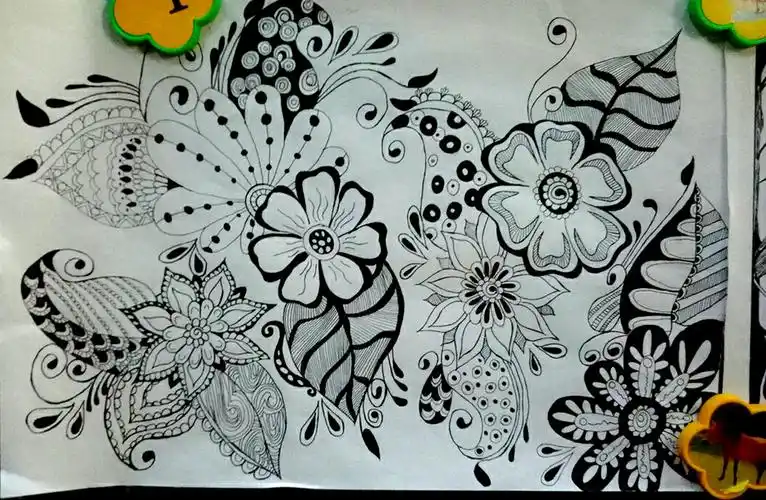 黑白线条,勾勒多彩世界——兖矿第二小学附属幼儿园本周教师美术课及