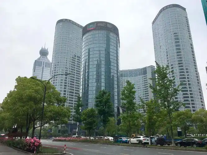 【18图】杭州上城区 4号线地铁口 3人间 独立办公室 可注册,杭州上城