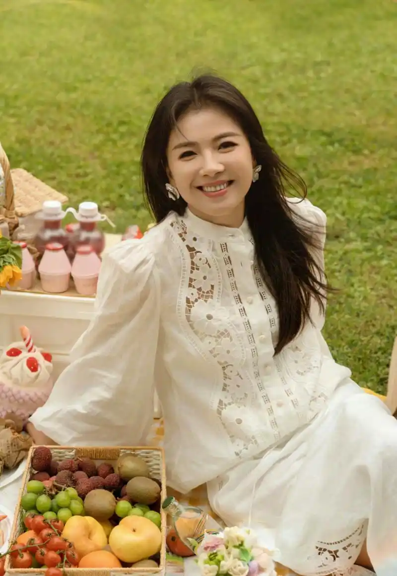 刘涛发3组照片庆生日!