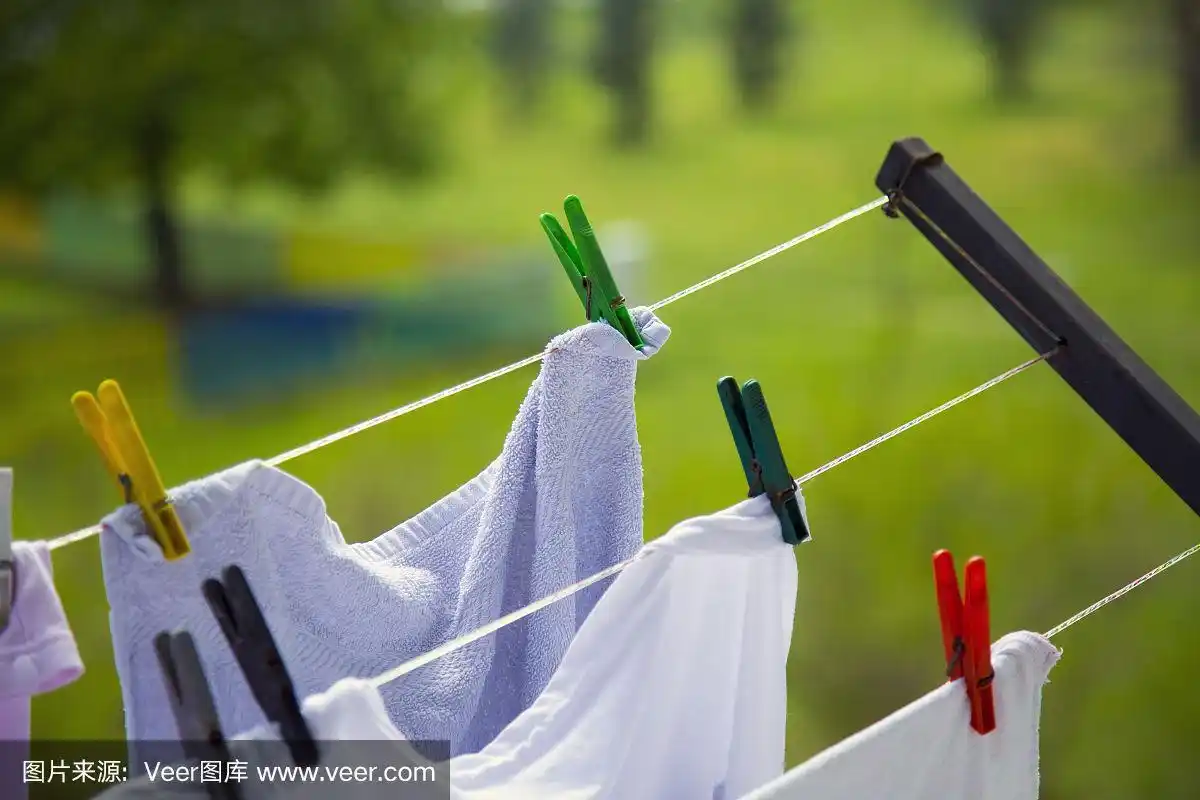 晾干的衣服