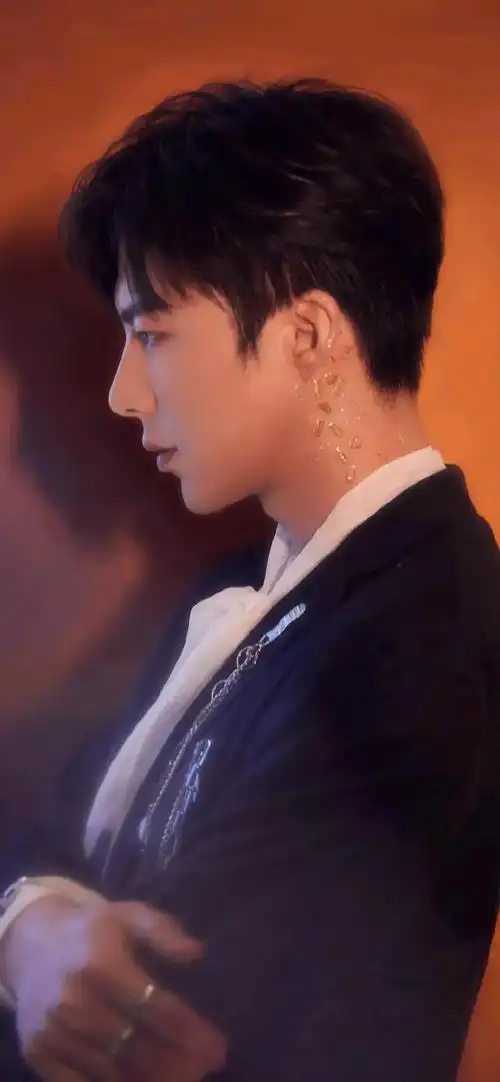 帅哥系列壁纸-第21期-刘宇宁