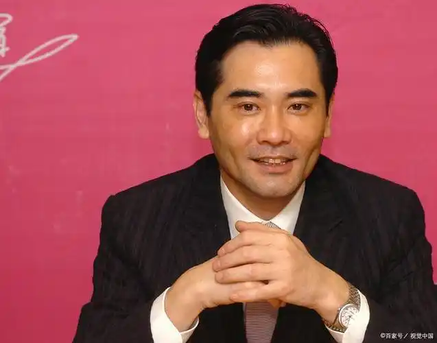 赵文瑄:美丽相貌与优雅风度,一生未婚未育,如今62岁在乡下种花