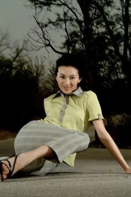 杜敏赫个人资料和图片_杜敏赫身高/体重/生日/年龄/星座_杜敏赫作品