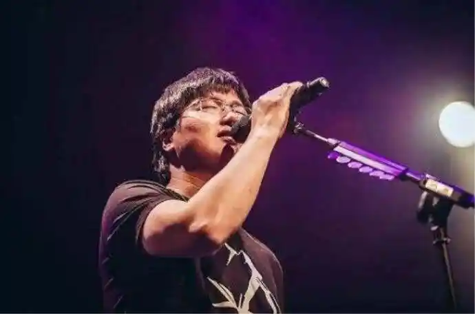 李志出了什么事行为不端个人巡演突然被叫停怎么收场