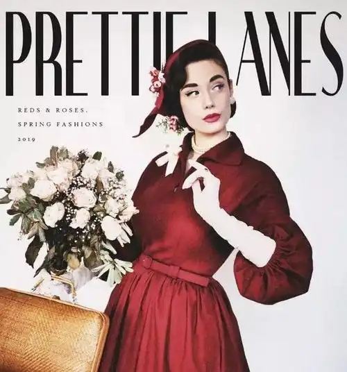 无论是服装配饰还是妆容造型,都像极了上世纪五十年代的画报女郎.