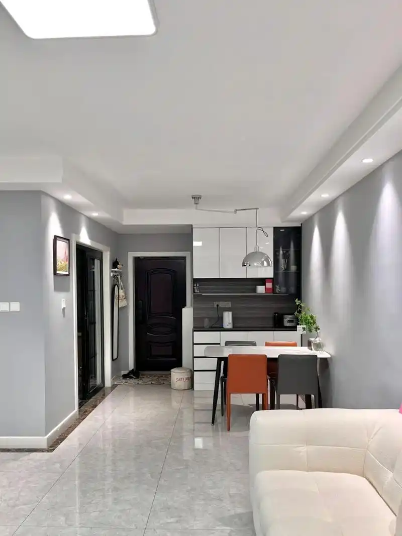 全景图来啦,客餐厅一体双眼皮边吊效果图!