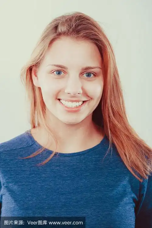 迷人的漂亮的年轻女子女孩.