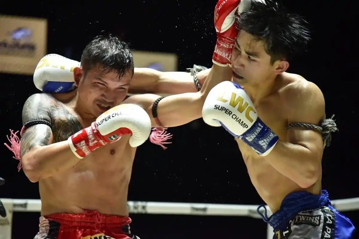 分享一首歌还有几张相片#泰拳 #泰国 #耽误你几秒心动一下  - 抖音