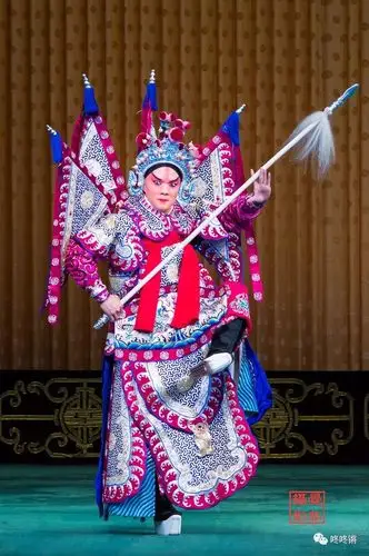 谨承流派精髓感念似海师恩绽放武戏光华北京京剧院优秀武生演员魏学雷