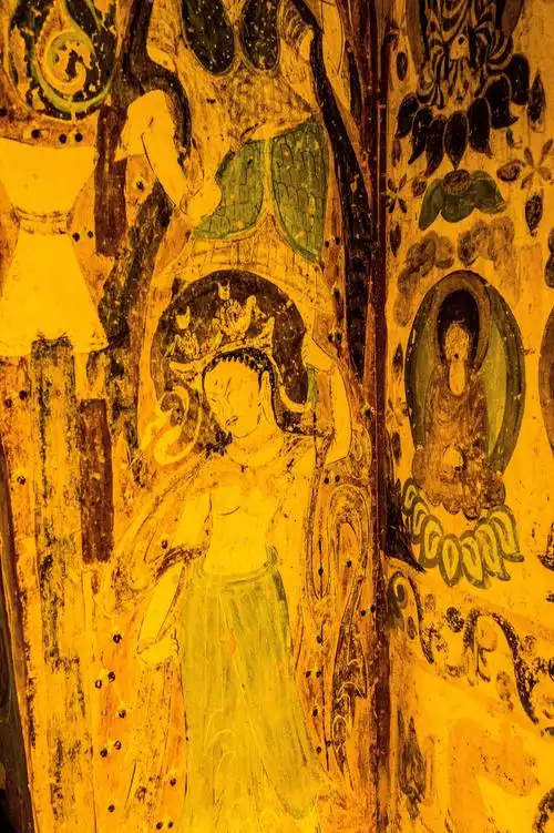 莫高窟壁画 神一样构图迷之般色系 按个人的想象进行了照片后处理