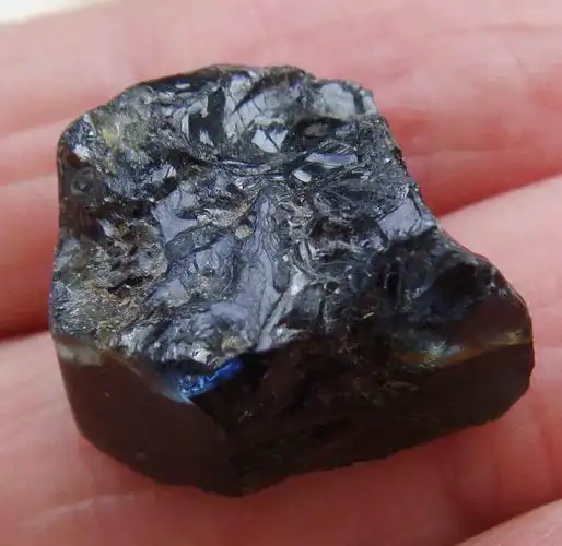 山东昌乐矿区直销306克拉天然无烧蓝宝石原石毛料其他