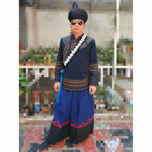 正宗大凉山彝族服饰男装上衣传统复古风斜开襟春秋装新款刺绣花纹