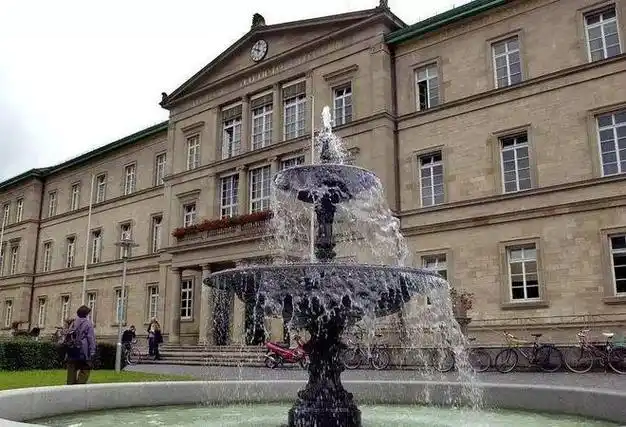 揭秘德国八大艺术学府:速艺(suyi)带你穿越艺术之门