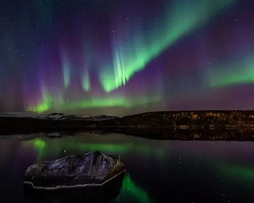 夜挪威的北极光-完美风景高清壁纸