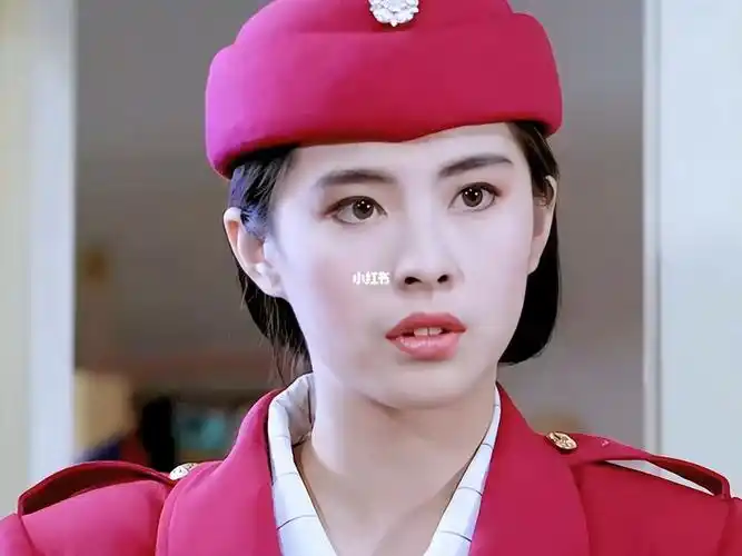 王祖贤身高17277长腿篮球女神现代装绝美