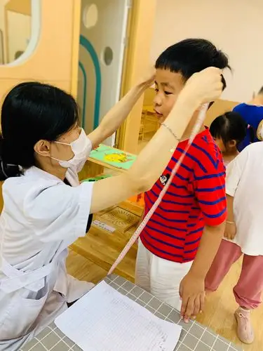 健康呵护,快乐成长——凤凰城幼儿园幼儿体检纪实