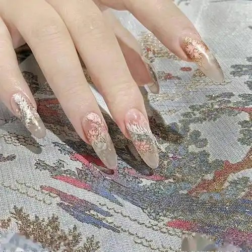 量如此高的美甲终于"龙"重登场!_沙龙_观点_后台