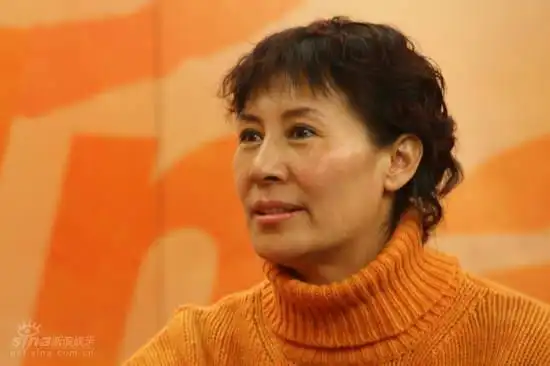 图文:巩汉林金珠做客--金珠是幕后英雄