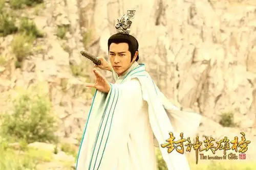 姜子牙手持打神鞭斩妖除魔