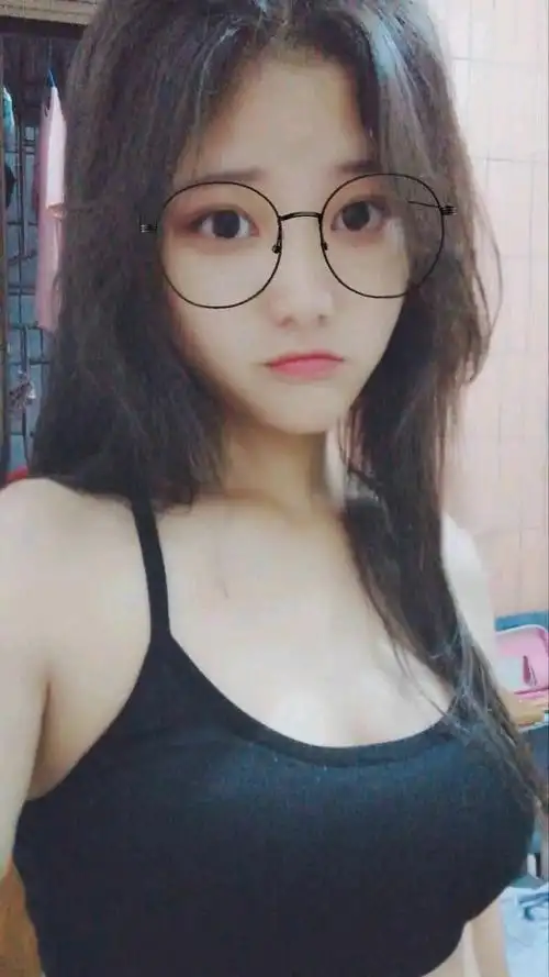 从小就是个子小,脸上没肉,胸也没肉,很早就下载了新_圈子-新氧美容