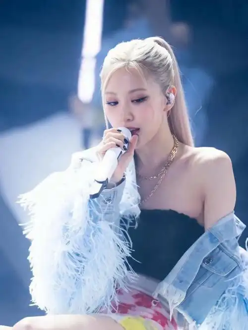 彩英的长发高马尾07