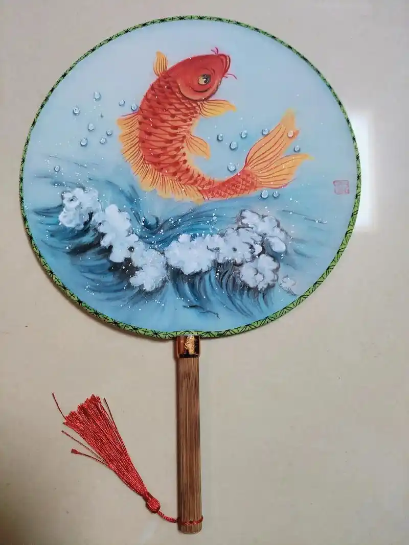 趁下午有空,画了两条鱼.#手工 #国风古韵 #一起学画画 # - 抖音