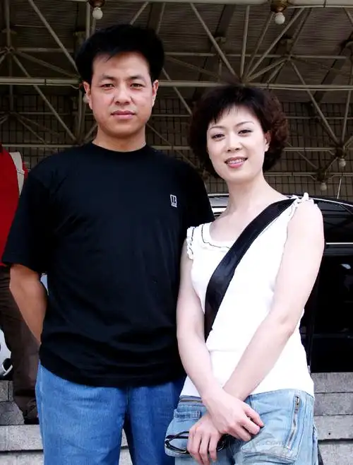 文静 有你在,灯亮著