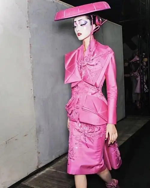 海盗爷时期的dior蝴蝶夫人