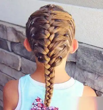 11款女大童简易美丽的发型