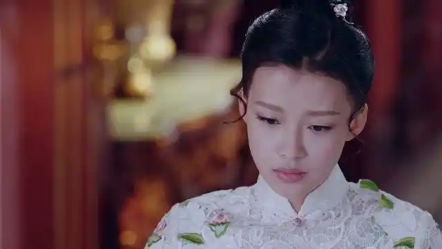 人生若如初相见第41集-01,秦桑好心送来安胎药,却被女人狠狠的揭了