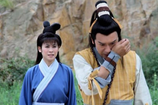 王宝钏是电视剧《薛平贵与王宝钏》中的女主角,她是唐懿宗时期朝中