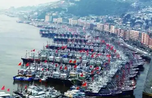 古时有"日间千人拜,夜间万盏灯"的渔港盛景.