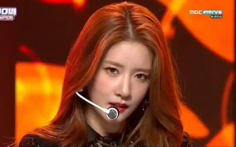 宇宙少女unnatural210414冠军秀最新打歌舞台