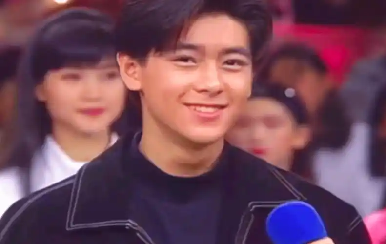 李小冉_赵雅芝_皮肤