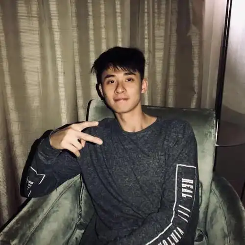 男生楼来看看小哥哥们的生活照