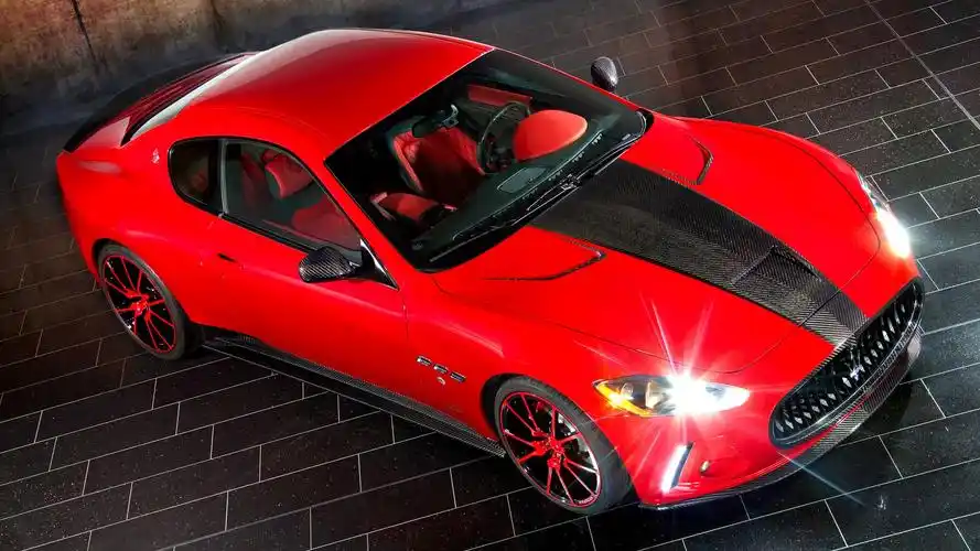 id-938232-高清晰红色意大利豪华汽车玛莎拉蒂高清壁纸下载高清大图