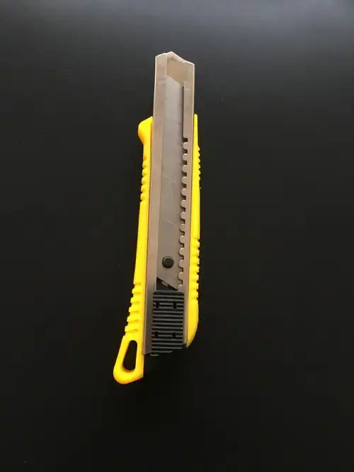 批发大号美工刀18mm裁纸刀壁纸刀工具刀美工刀