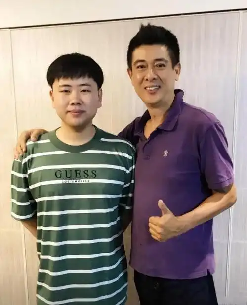 还记得新白娘子传奇里的张玉堂吗如今他过得如何