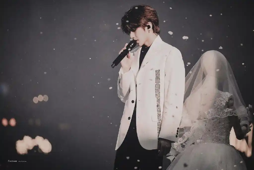 蔡徐坤告别演唱会全程回顾 与人偶新娘共舞编织限定梦境--爱豆app