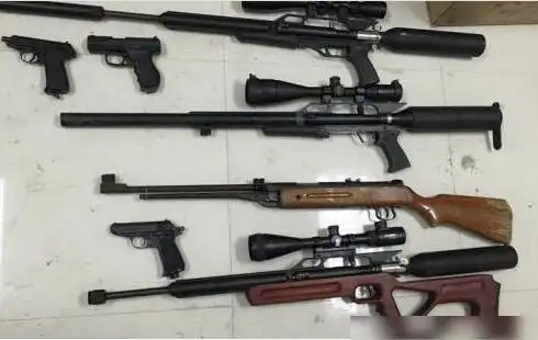 四川首善刘汉汶川地震豪捐5000万私下却藏有一个排的武器